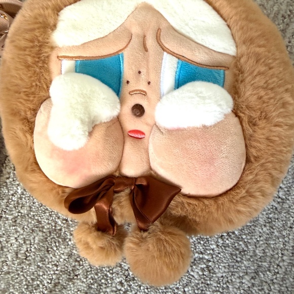 NWOTCrybaby Crying Again series Big Head bag - I’ll bring you flower Bee POPMart - Picture 5 of 15